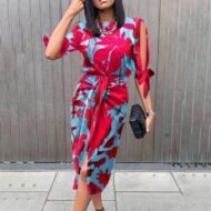 The Cuffs Are Decorated With Bows Midi Dress